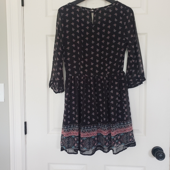Forever 21 floral 3/4 length chiffon dress - Picture 2 of 4